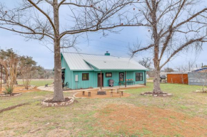Country Home Near Fredericksburg Fire Pit and Grill